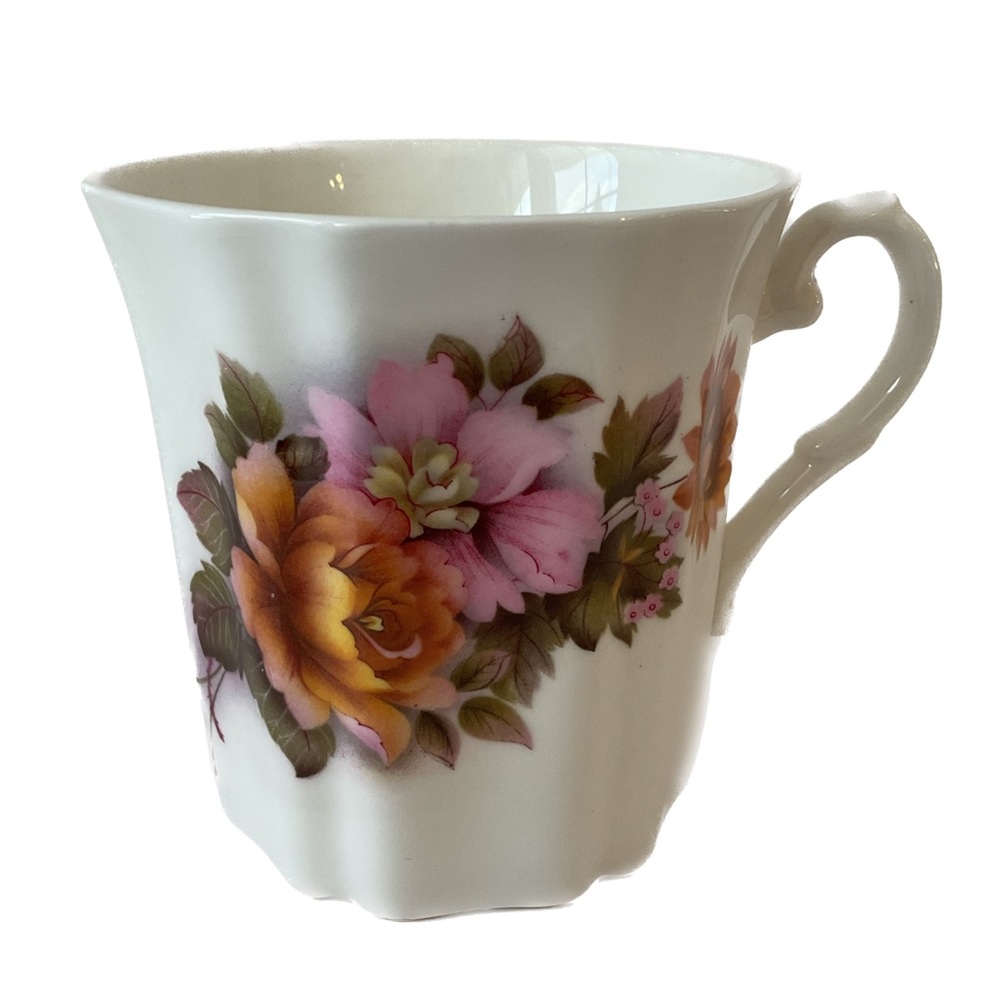 Royal Grafton Bone China Mug 7 oz (200 ml) Vintage